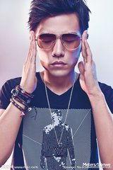 周杰伦家庭背景资料,音乐巨匠背后的家庭故事